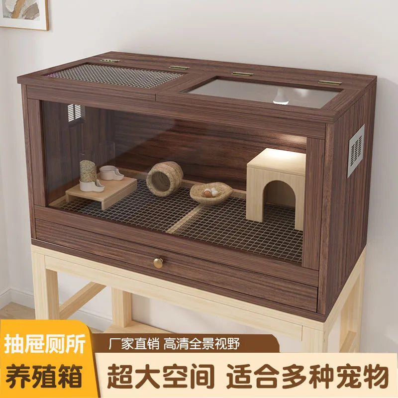 Grater Wood Breeding Box for Poultry and Small Pets